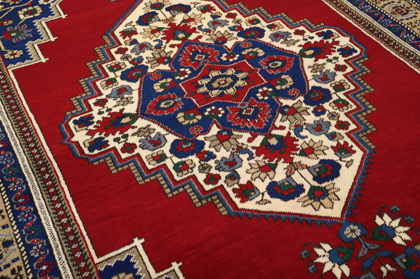 1970s Vintage Hand Knotted All Wool Turkish Rug, Taspinar Rug (6′4″ × 10′)