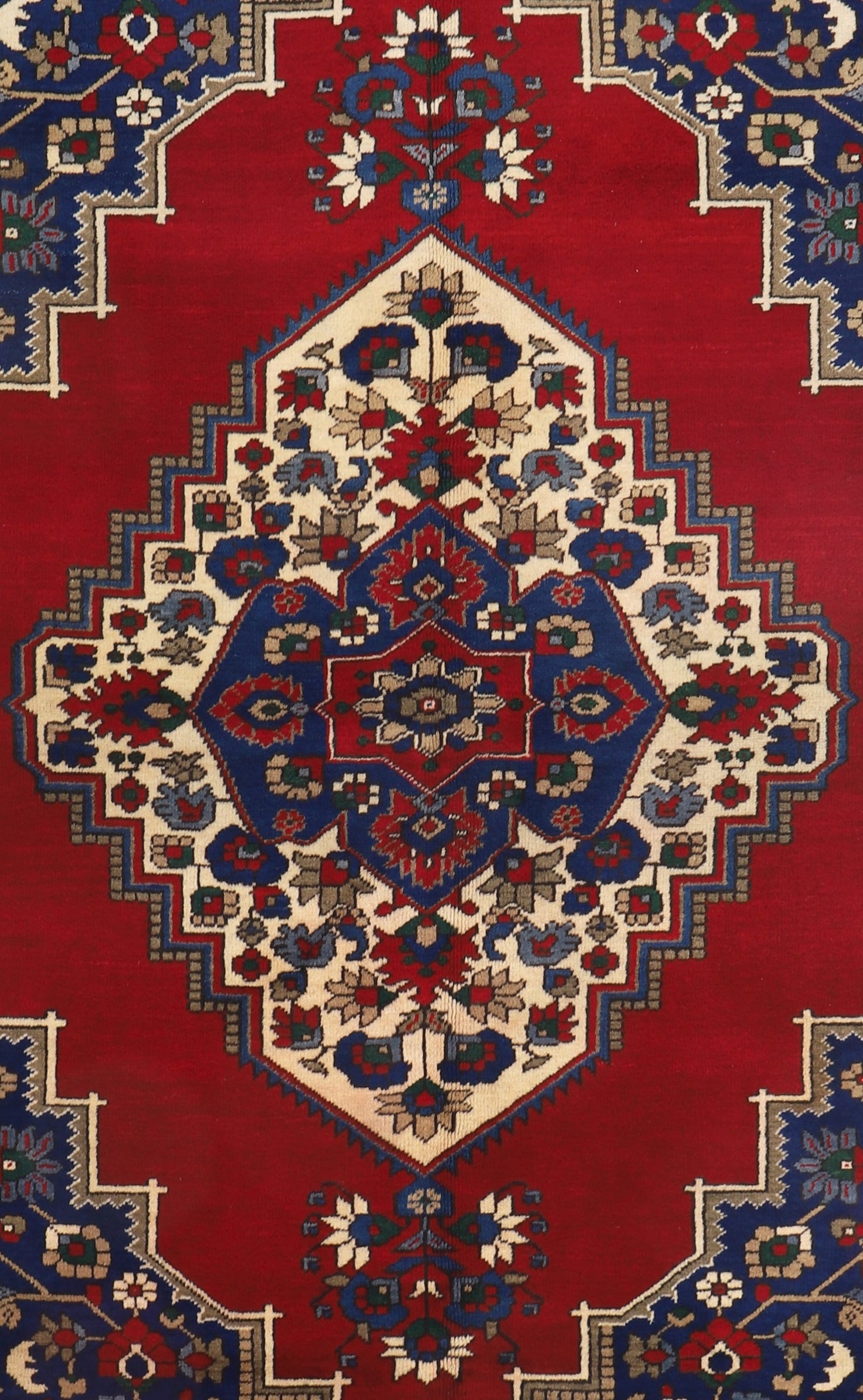 1970s Vintage Hand Knotted All Wool Turkish Rug, Taspinar Rug (6′4″ × 10′)